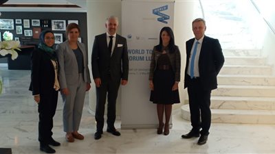 وزيرة السياحة تبحث التعاون في مجال التدريب مع كلية الإدارة الفندقية بسويسرا