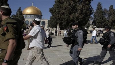 المستوطنون يجددون اقتحامهم للمسجد الأقصى 