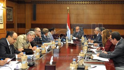 رئيس الوزراء يشكل لجنة للتعاقد على الأدوية المطلوب استيرادها لمدة عام