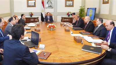 السيسي يتابع جهود الحكومة في توفير السلع الأساسية خلال شهر رمضان