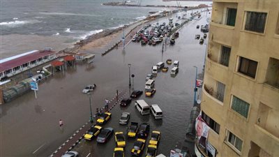 أمطار متوسطة على الإسكندرية واستمرار الملاحة في 
