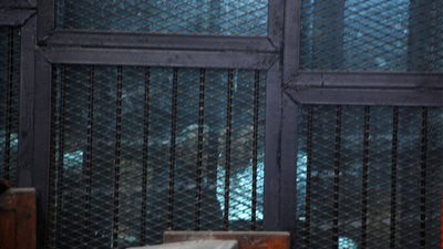 استكمال محاكمة 215 متهما في 