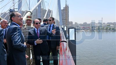 السيسي يفتتح محور روض الفرج وكوبري «تحيا مصر»