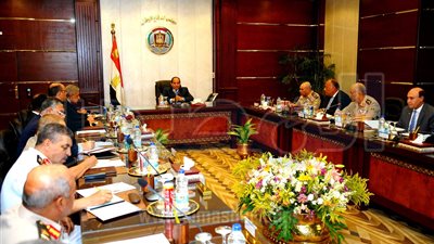 قرار جمهوري بإنشاء أمانة عامة لمجلس الدفاع الوطني