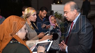 رئيس الوزراء: لا صحة لرفع الدعم لمن يزيد راتبه على 1500 جنيه