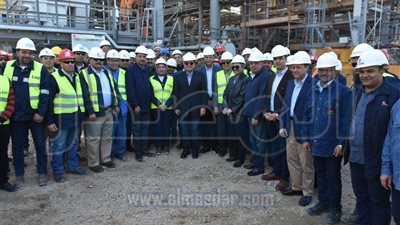 وزير البترول يتفقد سير العمل بعدة مشروعات بترولية في الإسكندرية