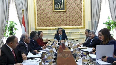 اللجنة الوزارية الاقتصادية تبحث دعم المشروعات الصغيرة وريادة الأعمال