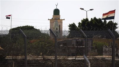 رئيس الوزراء الإسرائيلي يرحب بعودة السفير المصري إلى 