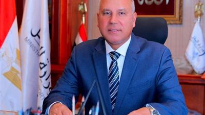 وزير النقل: تحويل قطار أبوقير إلى مترو كهربائي 