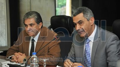 بالصور.. وزيرا النقل والبيئة يناقشان تنسيق الجهود في مجال الفحم