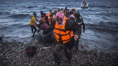 العثور على 21 جثة في بحر 