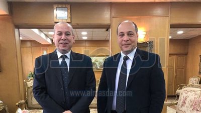 محافظ دمياط وصندوق تطوير العشوائيات يستعرضان مشروعات التطوير بالمحافظة