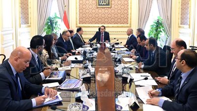 رئيس الوزراء يبحث مقترحات زيادة تنافسية الموانئ المصرية 