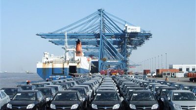 155,9 مليون جنيه إيرادات جمارك السيارات ببورسعيد خلال مايو