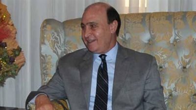 قرار جمهورى بمد خدمة الفريق مهاب مميش لمدة عام إعتبارا من يناير 2015