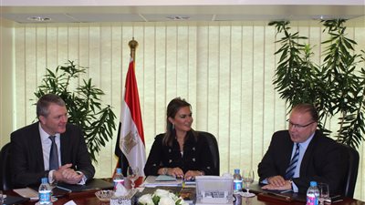 سحر نصر تناقش مع السفير الكندى مشروع القطار المعلق بين الجيزة و6 أكتوبر