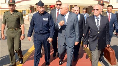 صدقي صبحي يغادر إلى روسيا في زيارة رسمية