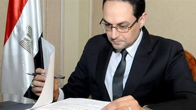 المركزي للتنظيم والإدارة يصدر قرار ترقية العاملين بالدولة