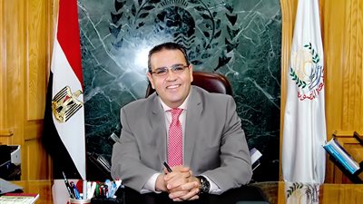 رئيس جامعة المنصورة يتفقد ممر الطوارئ الجديد بالمستشفى الجامعي