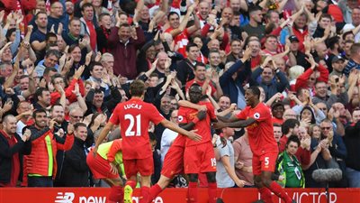 صور: ليفربول يسحق ليستر سيتي حامل اللقب المتعثر 4-1