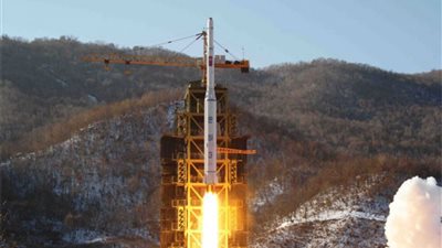 كوريا الشمالية تعلن إجراء تجربة ناجحة لصاروخ فضائي جديد