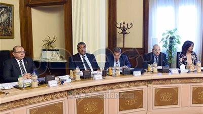 الحكومة تقرر صرف مستحقات الشركات المنفذة لمشروع 