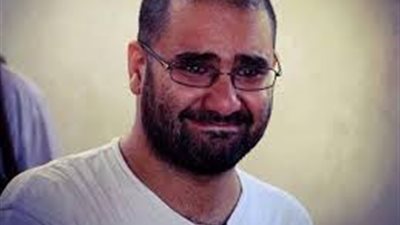 تأجيل محاكمة علاء عبدالفتاح في 