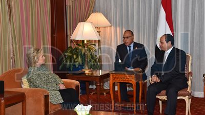 تفاصيل لقاء السيسي مع هيلاري كيلنتون في نيويورك