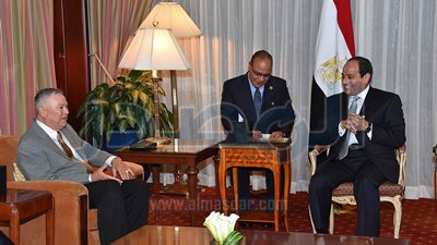 السيسي يلتقي رئيس مجموعة أصدقاء مصر بالكونجرس الأمريكي
