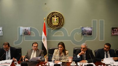 سحر نصر تبحث تمويل 1,5 مليار دولار من البنكين الدولي والإفريقي