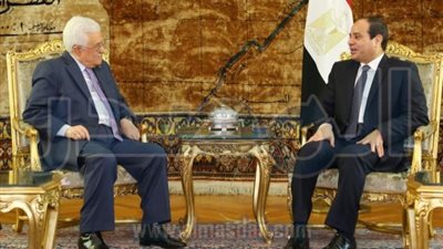 الرئيس الفلسطينى للسيسى: مصر وشعبها سينتصران على الإرهاب