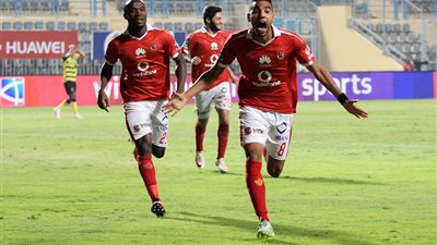 الأهلي يفوز على وادي دجلة بثنائية نيديفد ومؤمن زكريا فى الدورى