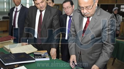 رئيس الوزراء يستعرض برنامج وزارة الري قبل عرضه على البرلمان