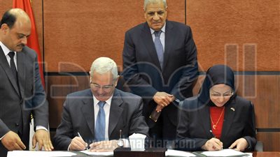 توقيع برتوكول تعاون بين وزارتى 