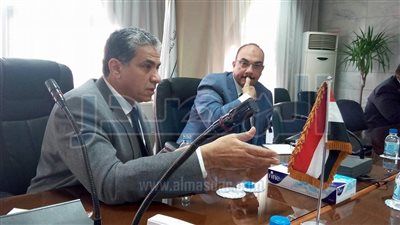وزير البيئة يبحث مع محافظ القليوبية الحلول العاجلة لمدافن المخلفات الصلبة