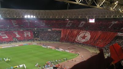 بدء تدفق الجماهير لإستاد 