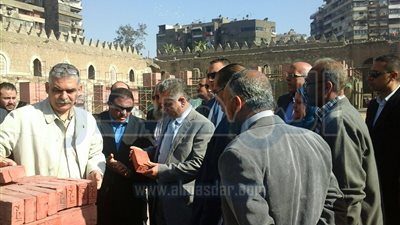 جولة تفقدية لوزير الآثار بجامع الظاهر بيبرس وقصر السكاكيني