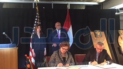 سامح شكري يشهد تسليم قطع أثرية في إحتفالية كبيرة بسفارة مصر فى واشنطن
