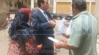 بالصور .. وزير