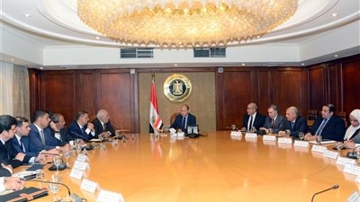 نصار يجتمع بأعضاء مجلس التجارة والصناعة بعد إعادة تشكيله