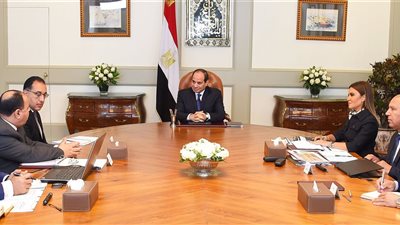 السيسي يوجه بالبدء الفوري في تنفيذ مونوريل العاصمة الإدارية و6 أكتوبر