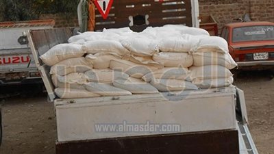 ضبط 2,8 طن دقيق بلدى مدعم قبل بيعها في السوق السوداء بالجيزة