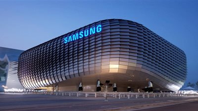 سامسونج متهمة بتعمد إبطاء النسخ الأقدم من هواتف 