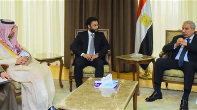 وزير التجارة يبحث مع وفد سعودى تعزيز العلاقات الاقتصادية بين البلدين