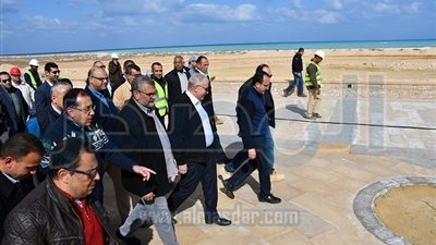 الإسكان: إسناد تنفيذ 15 برج بالعلمين الجديدة لـ6 شركات مقاولات خلال عامين