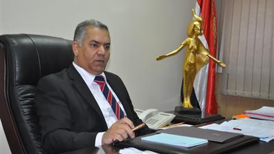 وزير الآثار يفتتح معرضًا مؤقتًا للآثار المُستردة بالمتحف المصري