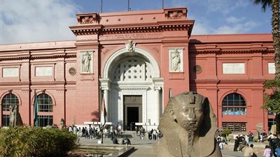 المتحف الكبير يستقبل لوحة حجرية للإله 