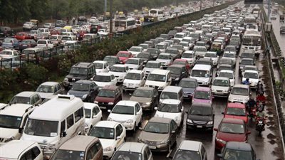 توقعات بنمو مبيعات السيارات في الصين بنسبة 6% خلال 2016