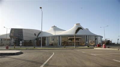 وفد من كبار الكتاب والشخصيات العامة الأردنية يزور شرم الشيخ