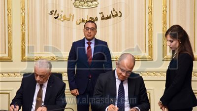رئيس الوزراء يشهد توقيع بروتوكول تعاون بين «التعليم» ومؤسسة «آل سويدي للتنمية»